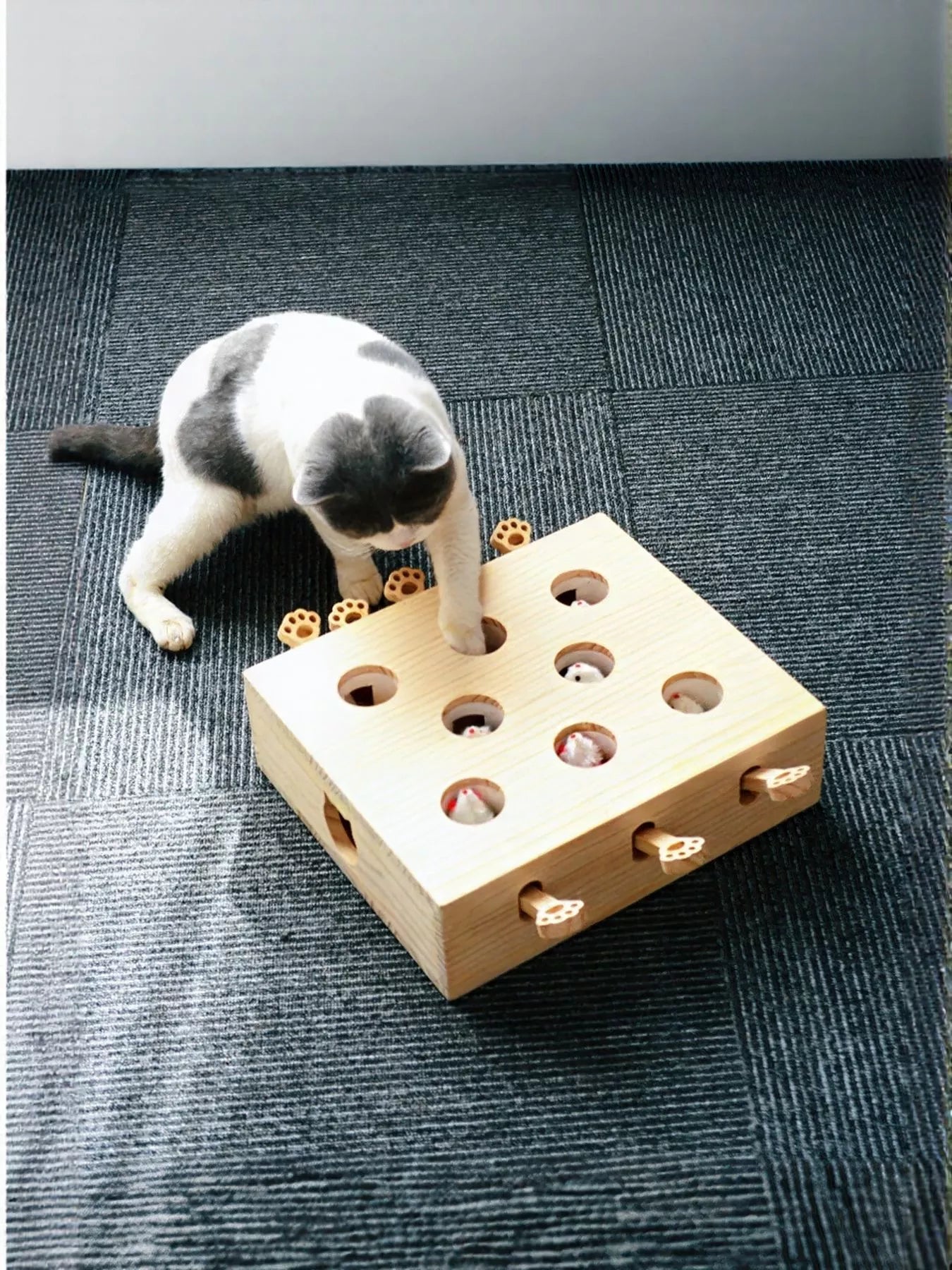 Interactive Wooden Cat Puzzle Toy with Mice